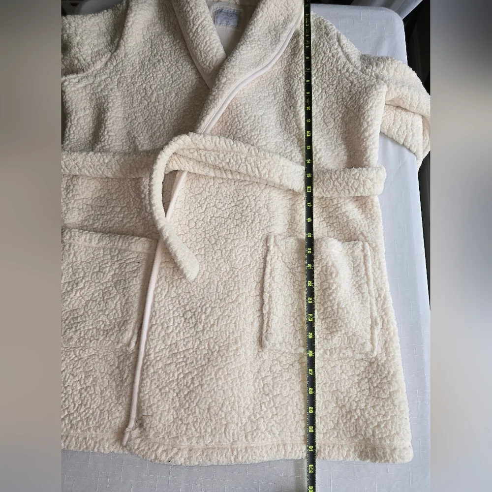 Abercrombie & Fitch Cream Plush Shawl-Collar Robe Chunky‎ Teddy Softgirl